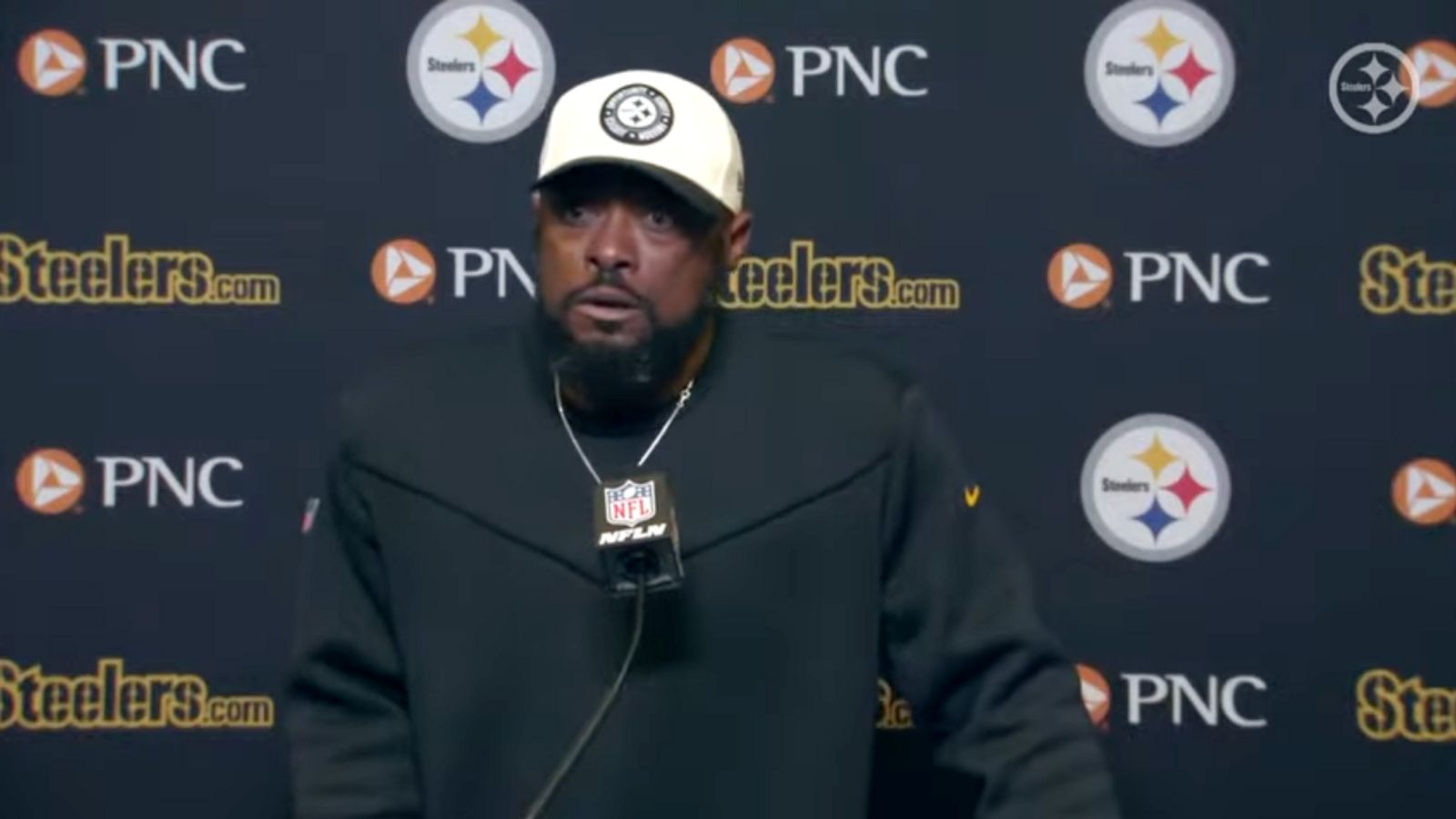 Steelers' Mike Tomlin Abandons Press Conference During Question On Future